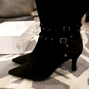 Zoel black suede boots